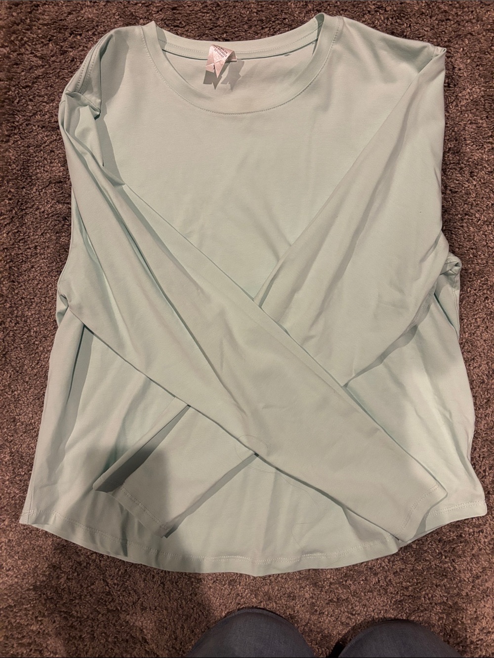 Lululemon Athletica Women’s 10 long sleeve color mint